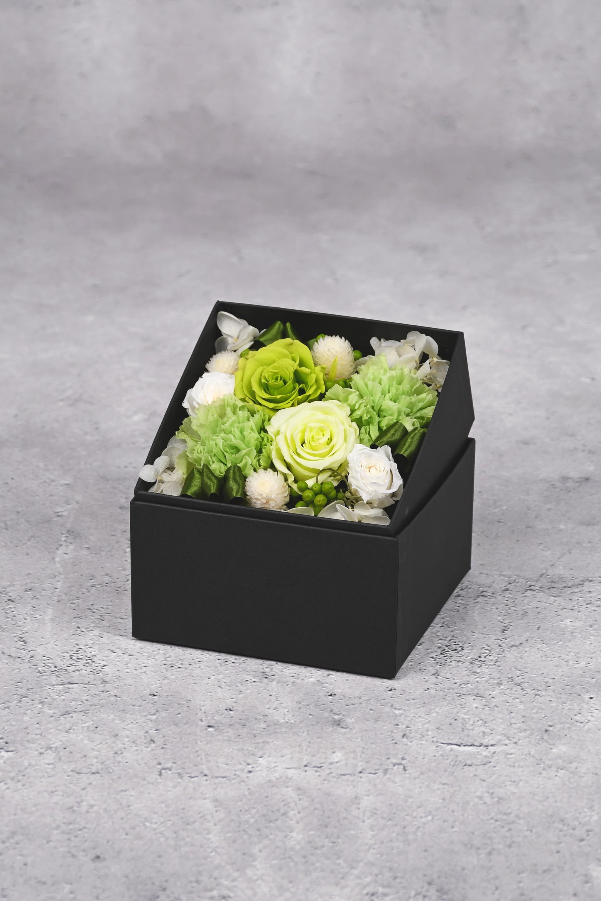 プリザーブドフラワーBOX】White(白)＆Green(緑)/Sサイズ