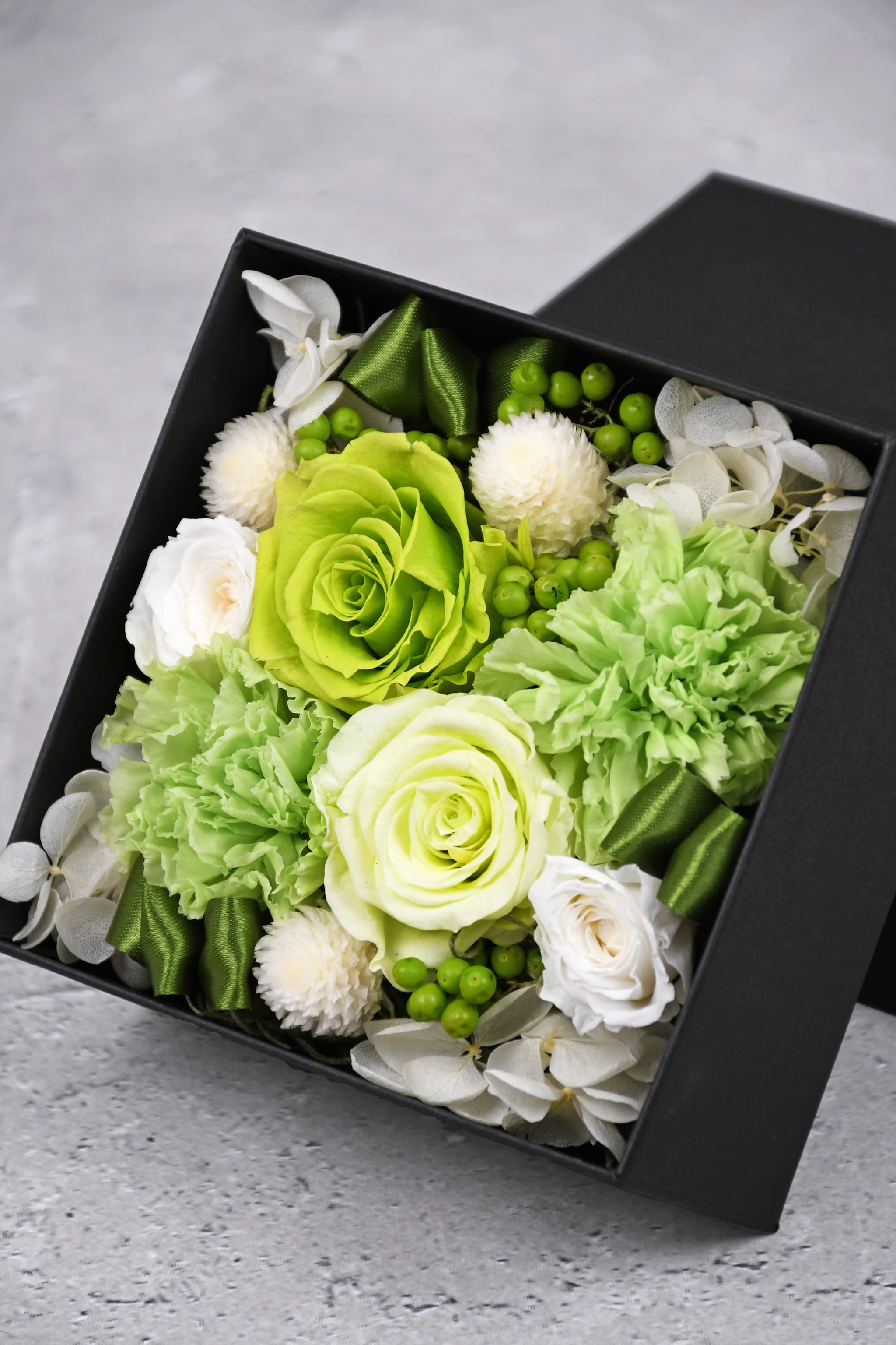 プリザーブドフラワーBOX】White(白)＆Green(緑)/Sサイズ