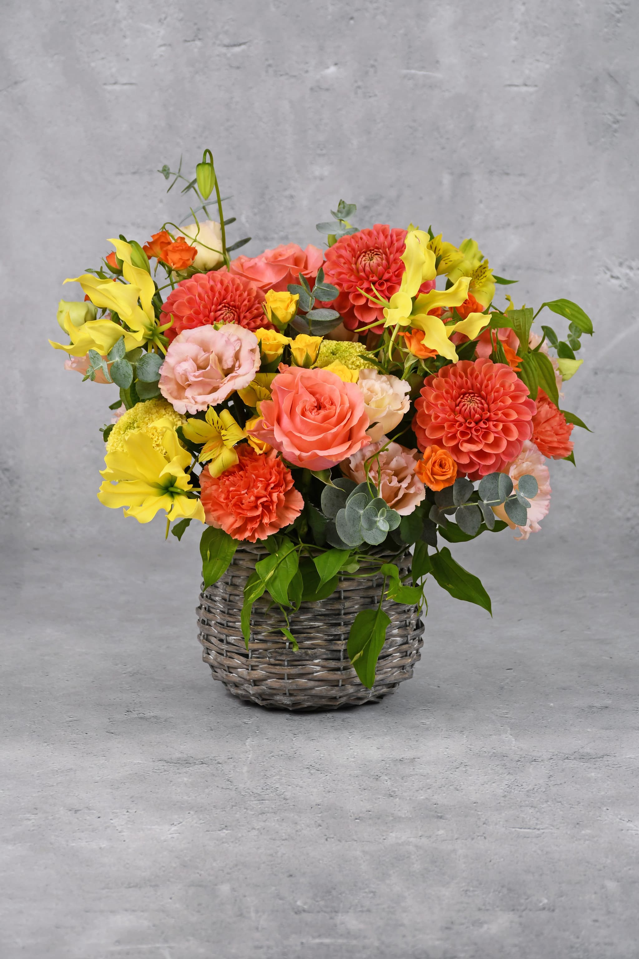 フラワーアレンジメント】ビタミンカラー/Lサイズ